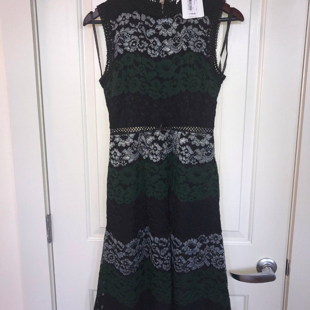 Tags on Tom Baker Dress - Picture 6 of 8